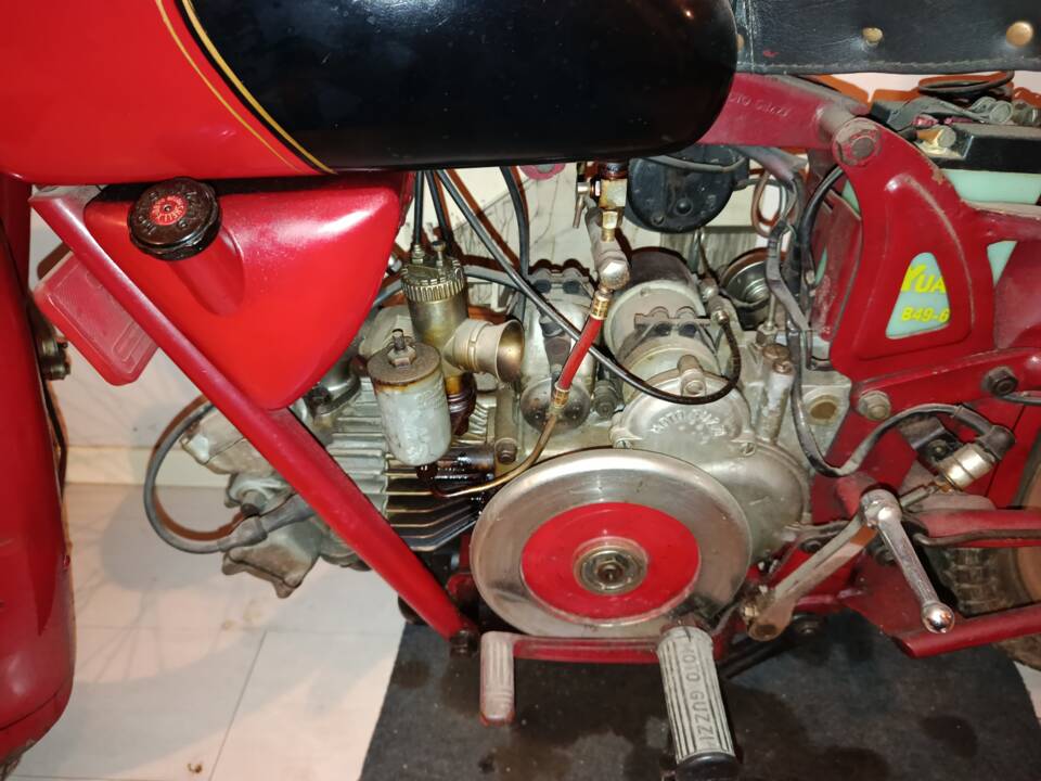 Image 6/46 of Moto Guzzi DUMMY (1955)