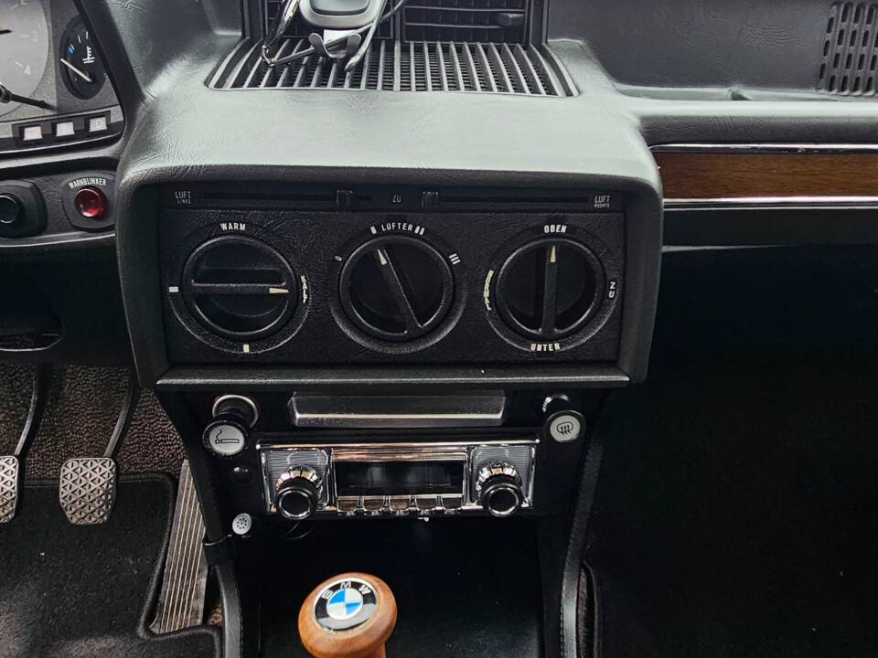 Image 11/12 de BMW 518 (1977)