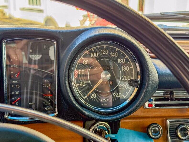 Bild 14/50 von Mercedes-Benz 280 SE 3,5 (1971)
