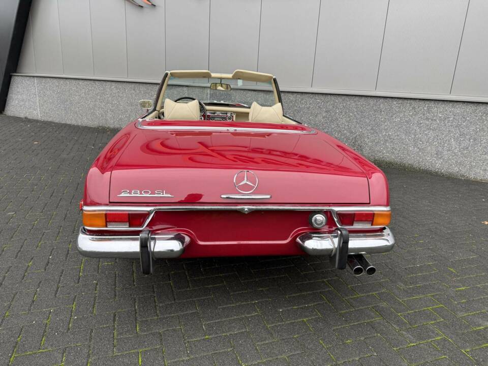 Image 9/50 of Mercedes-Benz 280 SL (1971)