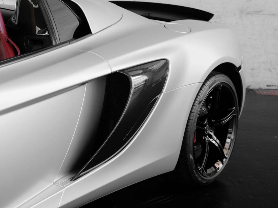 Bild 45/50 von McLaren 650S Spider (2016)