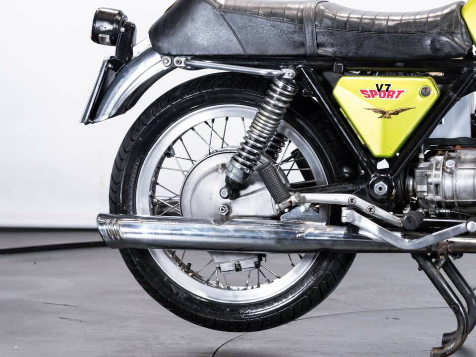 Image 19/40 of Moto Guzzi DUMMY (1973)
