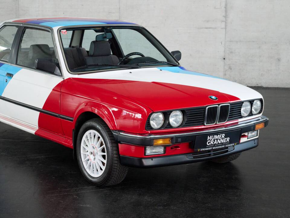 Bild 19/50 von BMW 325i (1986)