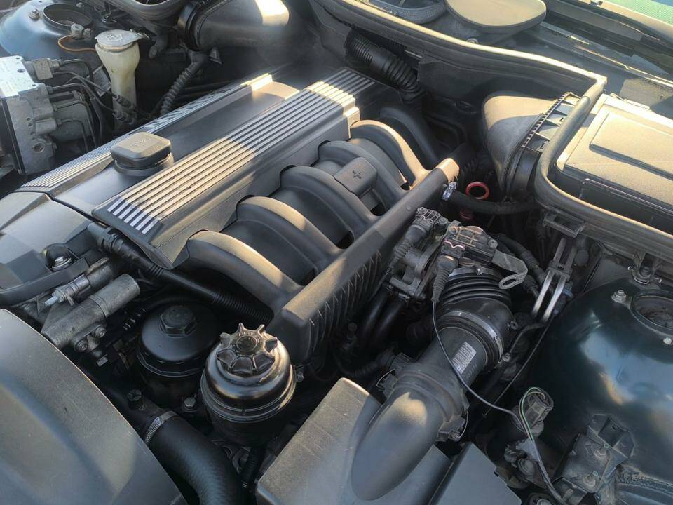 Afbeelding 28/42 van BMW 520i (1998)