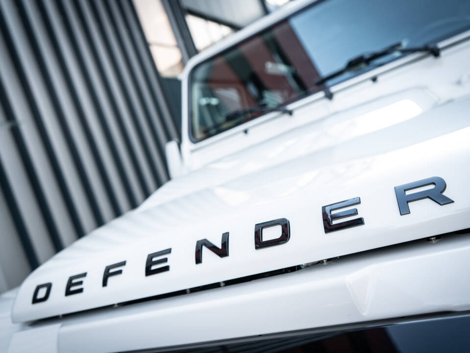 Image 13/66 of Land Rover Defender 90 TD4 (2007)