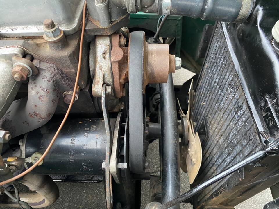 Image 46/66 of Triumph TR 4 (1964)