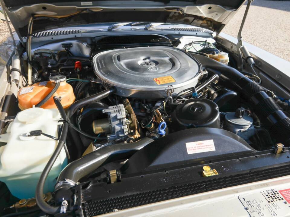 Bild 22/50 von Mercedes-Benz 560 SL (1987)