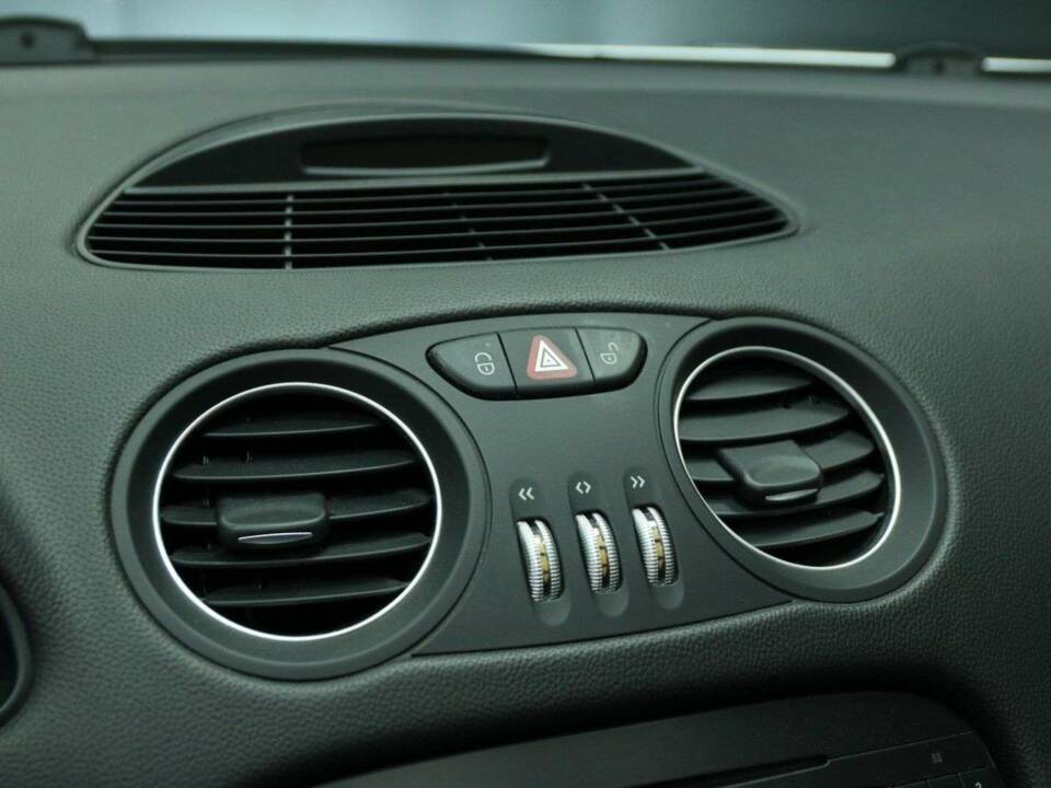 Immagine 17/30 di Mercedes-Benz SL 500 (2006)