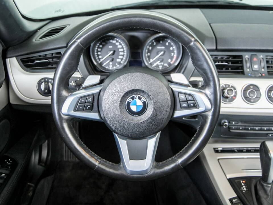 Image 8/50 of BMW Z4 sDrive23i (2011)