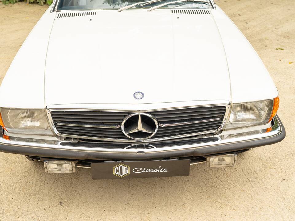 Bild 12/47 von Mercedes-Benz 280 SL (1977)