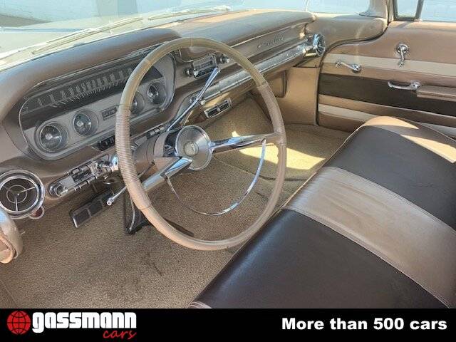Image 7/15 of Pontiac Catalina Safari (1960)