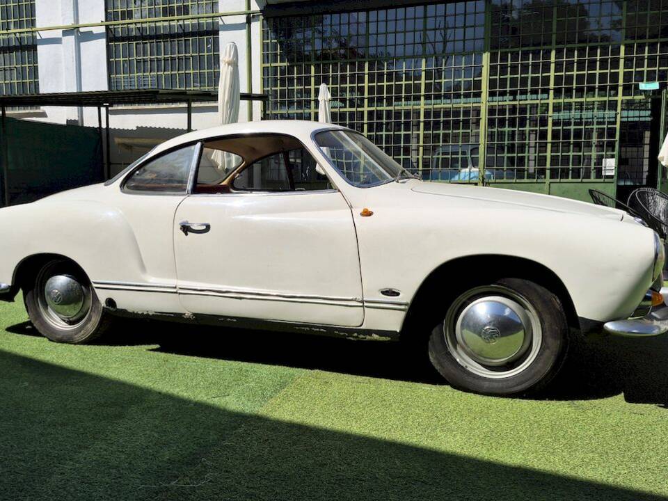 Image 10/71 of Volkswagen Karmann Ghia 1200 (1962)