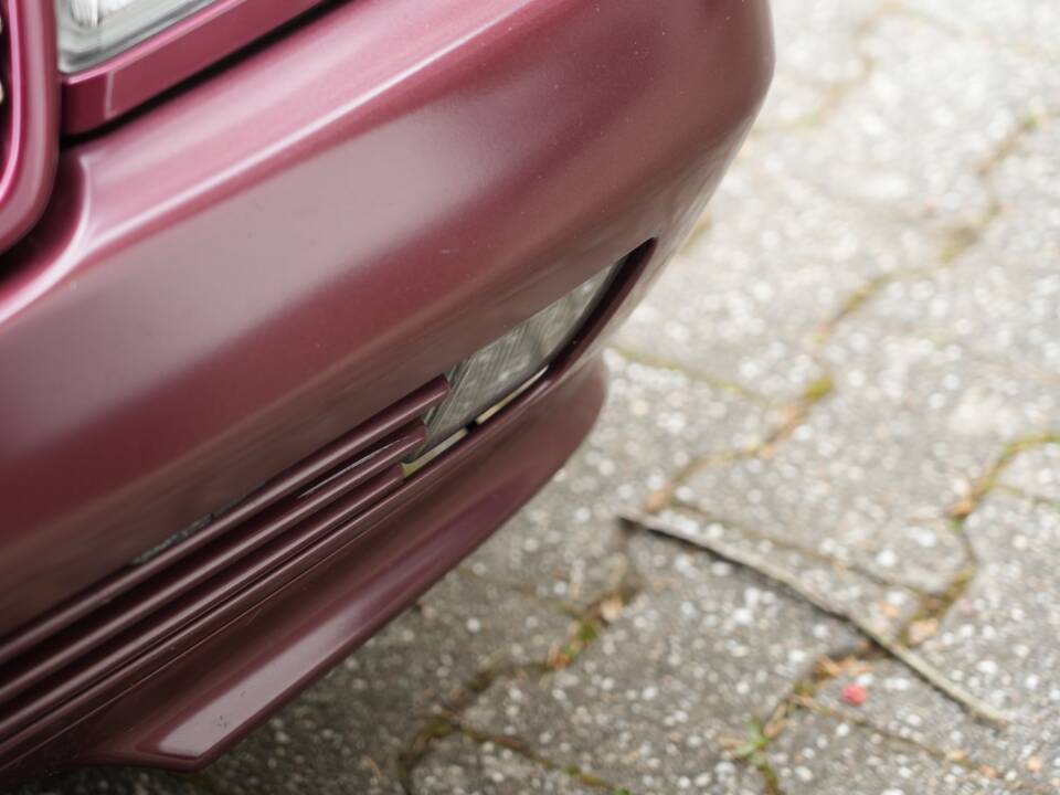 Image 24/95 of Mercedes-Benz 300 SL (1993)