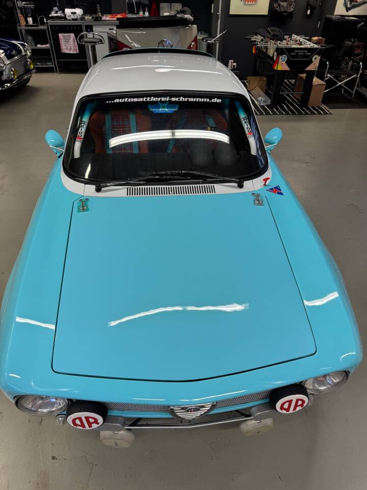 Bild 5/100 von Alfa Romeo 1750 GT Veloce (1968)
