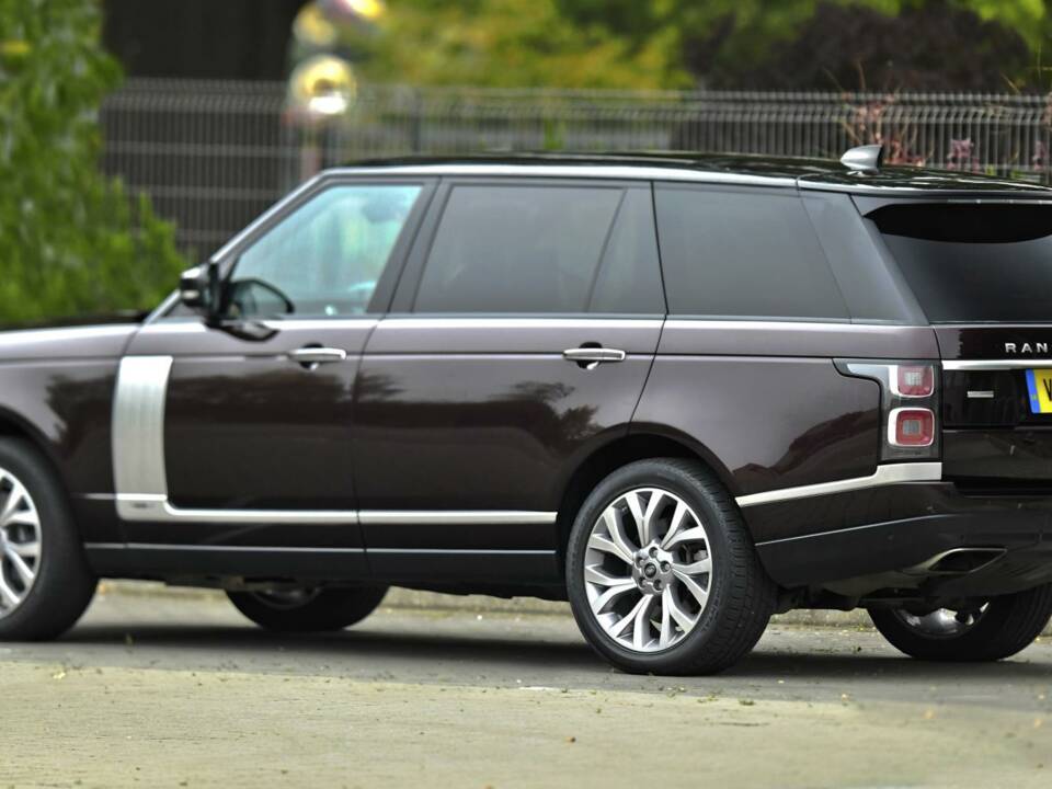 Image 16/50 of Land Rover Range Rover V8 SV Autobiography (2018)