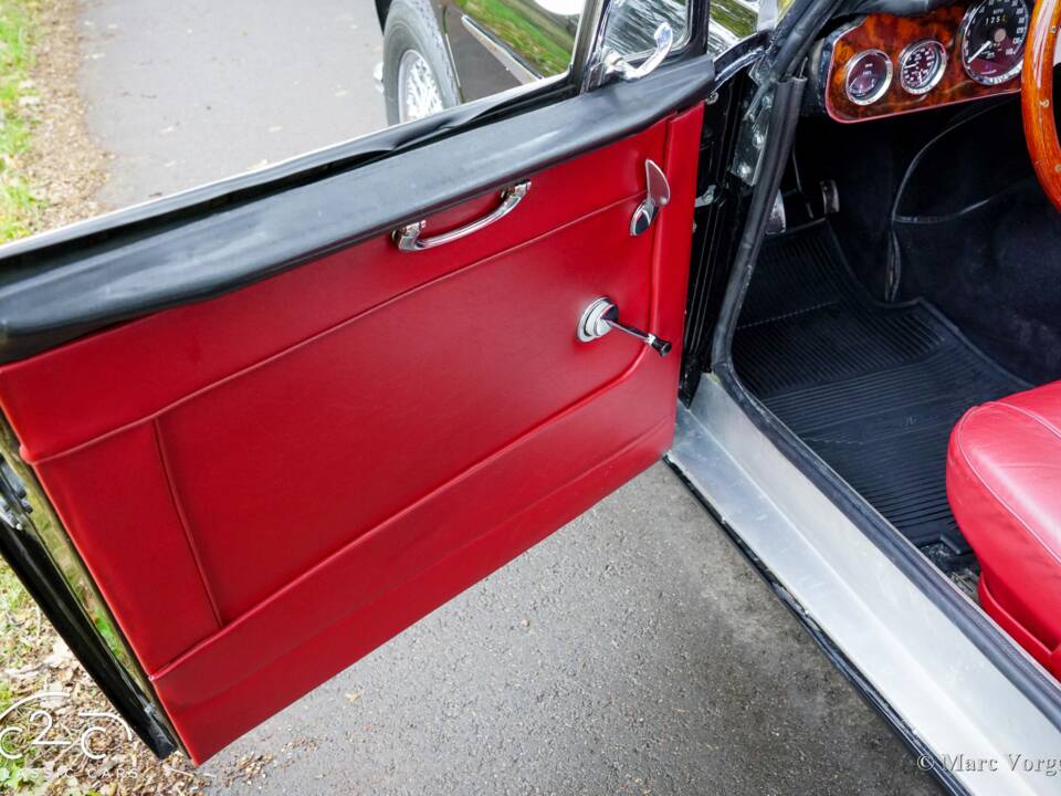 Image 4/51 of Austin-Healey 3000 Mk III (BJ8) (1967)