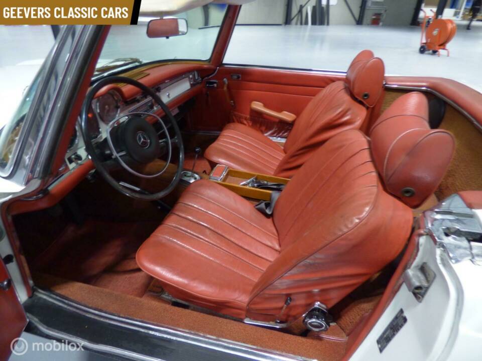 Immagine 15/28 di Mercedes-Benz 280 SL (1970)