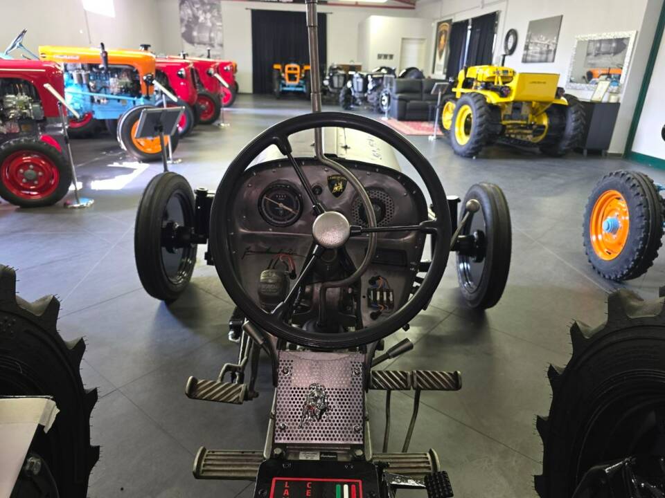 Bild 80/81 von Lamborghini 1R (1966)