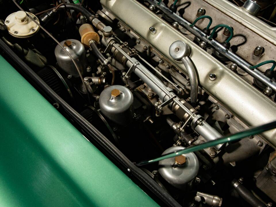 Afbeelding 40/55 van Aston Martin DB 4 Vantage (1962)