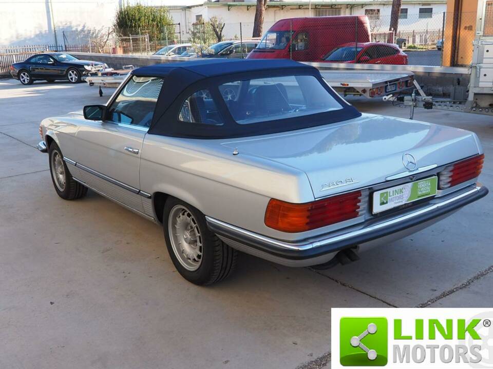 Image 7/10 de Mercedes-Benz 280 SL (1980)
