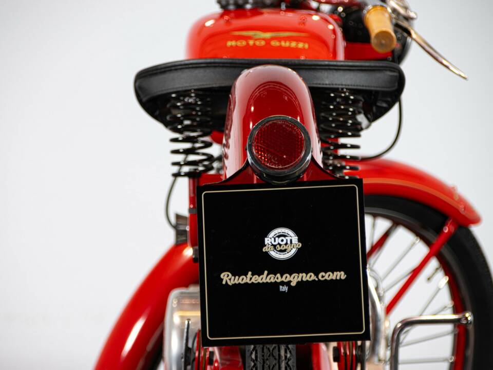 Imagen 7/50 de Moto Guzzi DUMMY (1957)