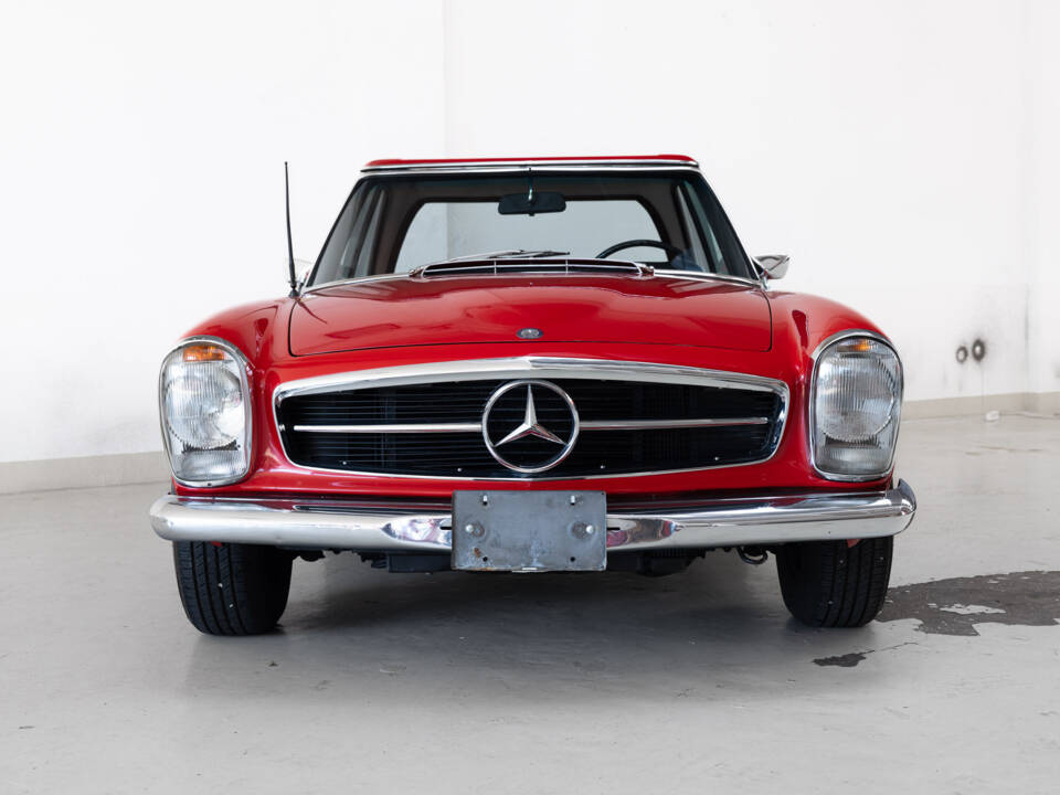 Image 2/30 of Mercedes-Benz 280 SL (1968)