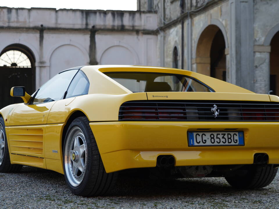 Bild 25/82 von Ferrari 348 TS (1990)