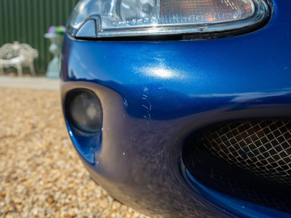 Image 15/50 of Jaguar XKR (2000)