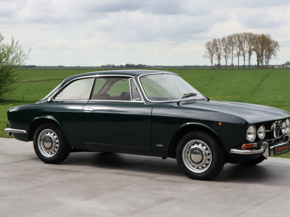 Image 50/50 of Alfa Romeo 1750 GT Veloce (1971)