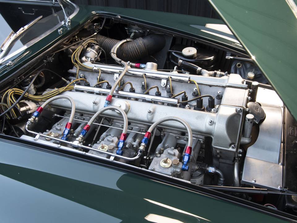 Imagen 13/15 de Aston Martin DB 4 GT Zagato (1961)