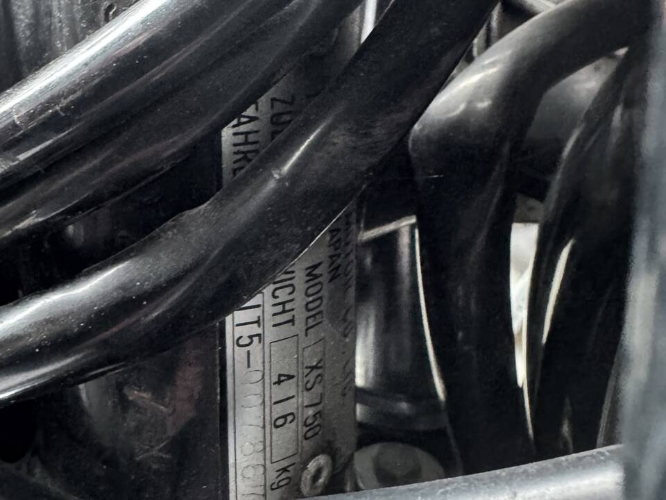 Image 17/20 of Yamaha XS 750 (1979)
