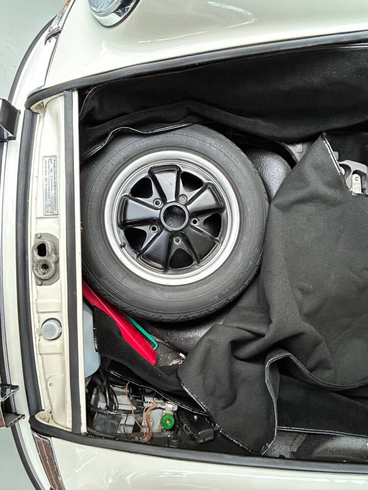 Bild 24/25 von Porsche 911 2.0 E (1968)