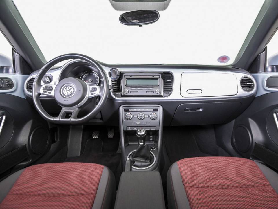 Immagine 5/50 di Volkswagen Beetle 1.2 TSI (2013)