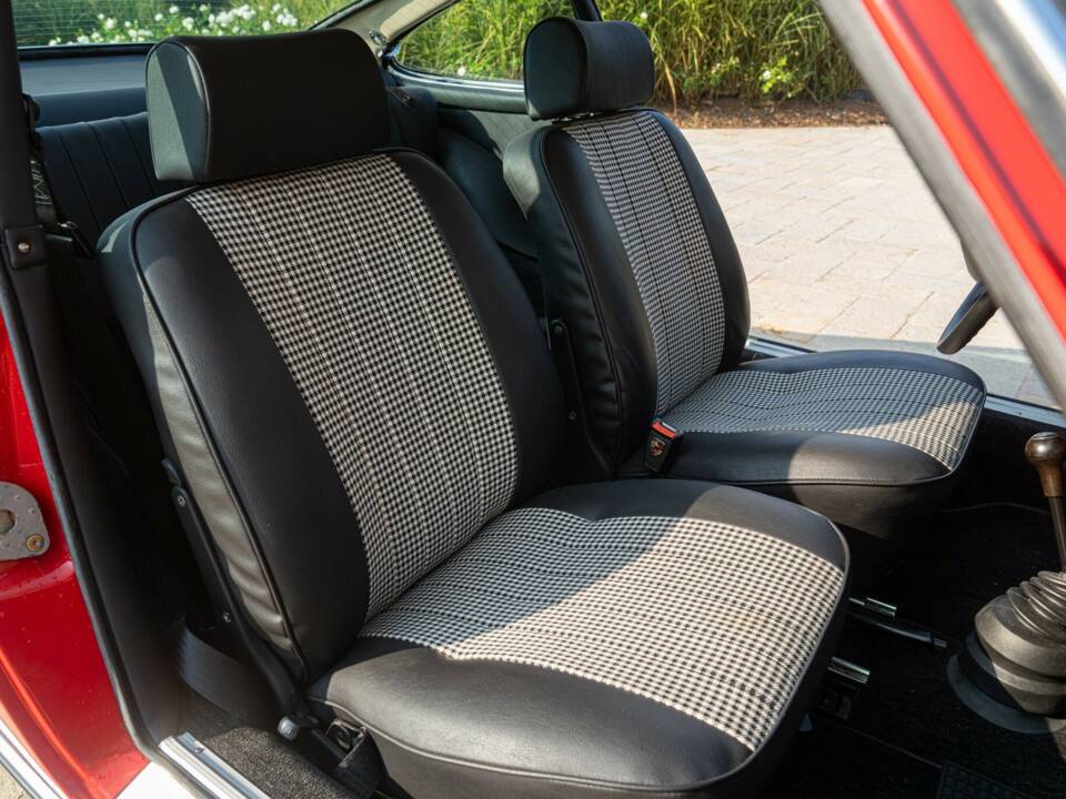 Image 38/50 of Porsche 911 2.4 S (1973)