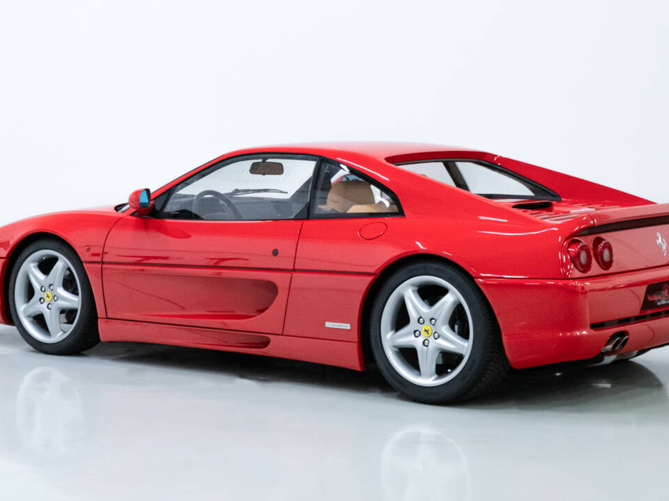 Imagen 3/39 de Ferrari F 355 Berlinetta (1997)