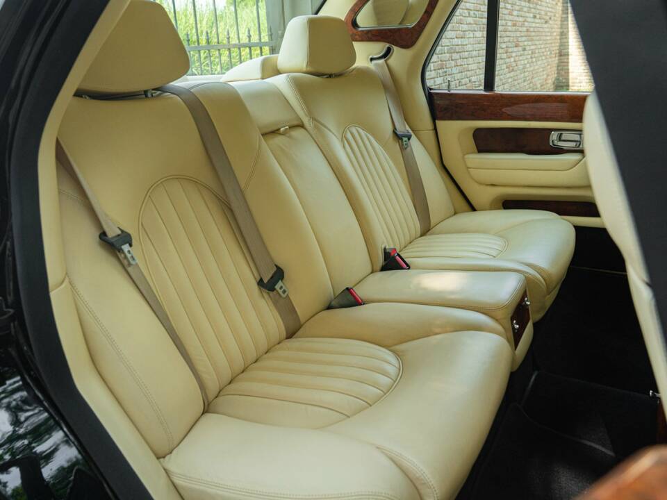 Immagine 24/50 di Bentley Arnage Red Label (1999)