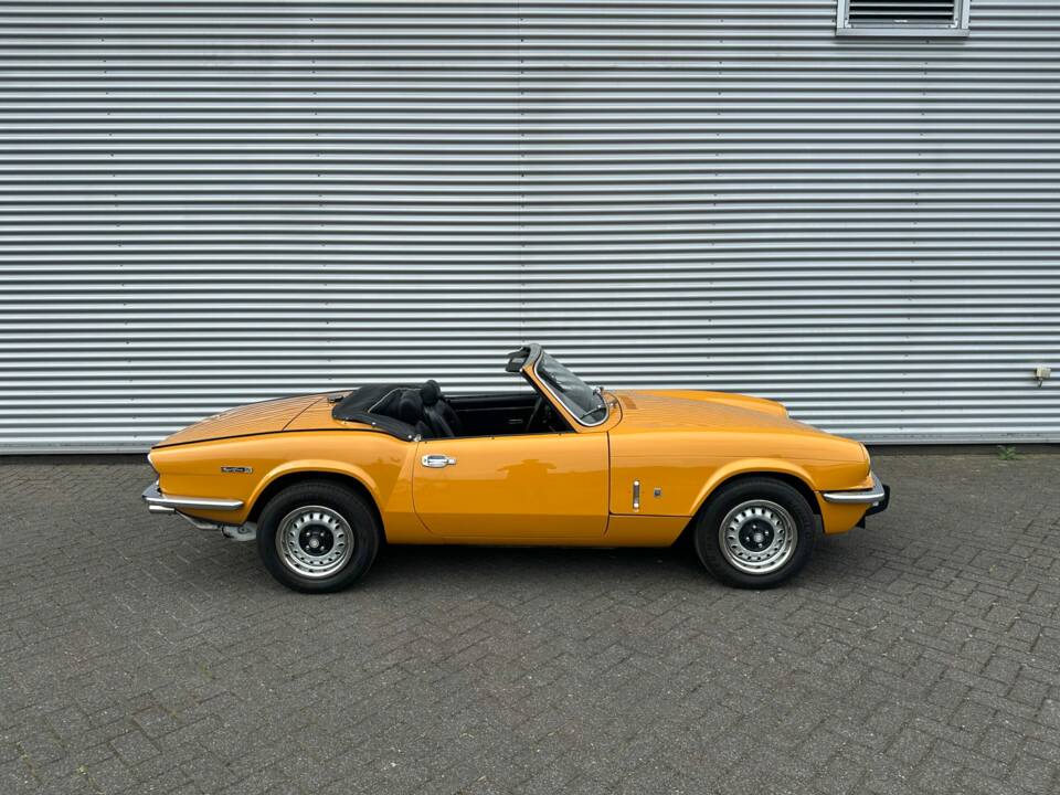 Image 2/6 of Triumph Spitfire Mk IV (1974)
