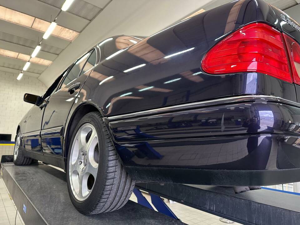 Afbeelding 5/12 van Mercedes-Benz E 300 Turbodiesel (1998)