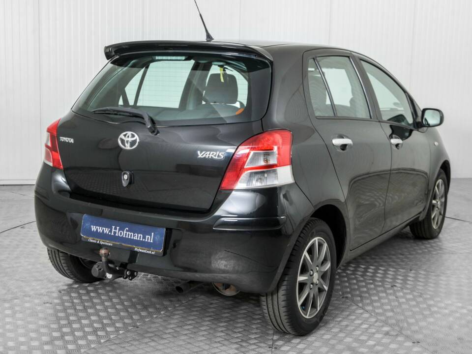 Bild 25/50 von Toyota Yaris 1.33 VVT-i (2011)