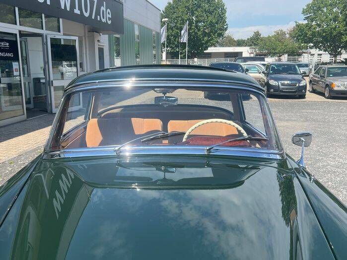 Image 6/21 de Mercedes-Benz 220 SE (1960)