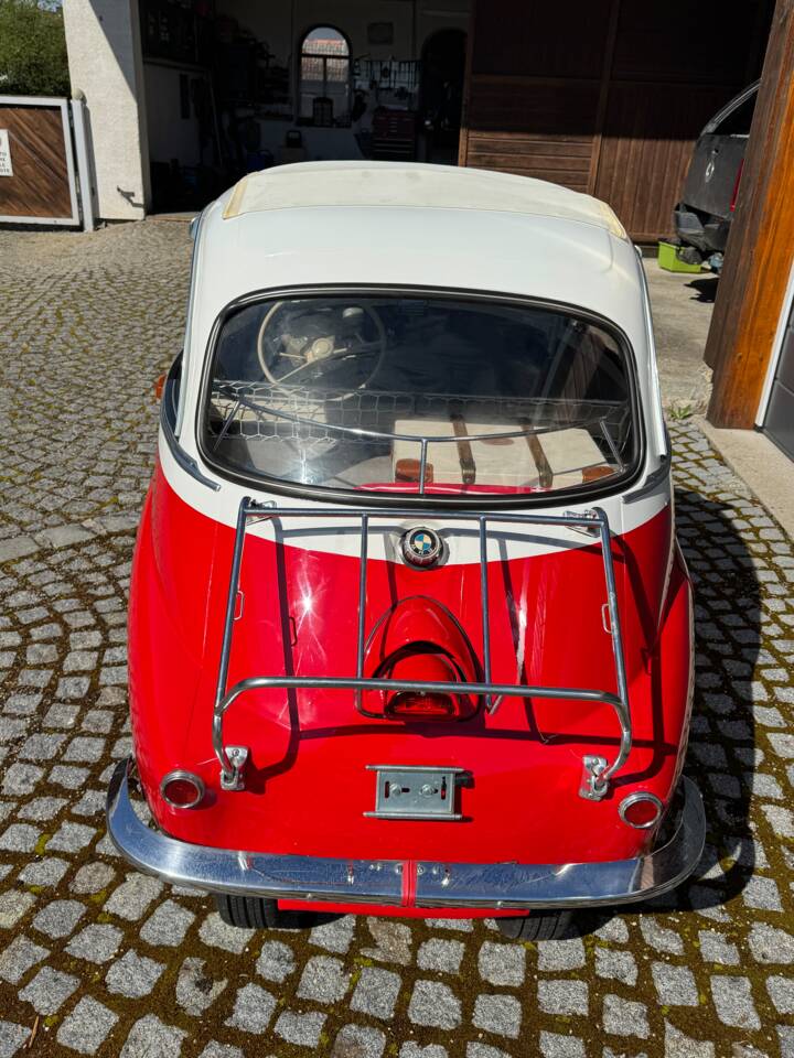 Image 11/12 of BMW Isetta 250 (1960)