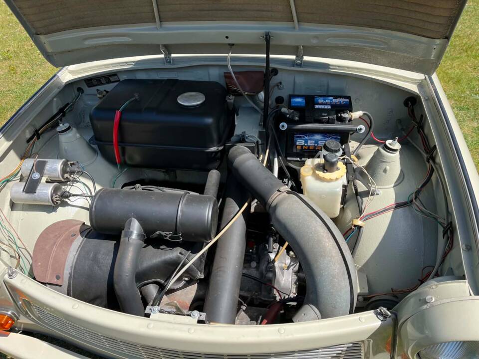 Immagine 8/10 di Trabant 601 Universal (1984)