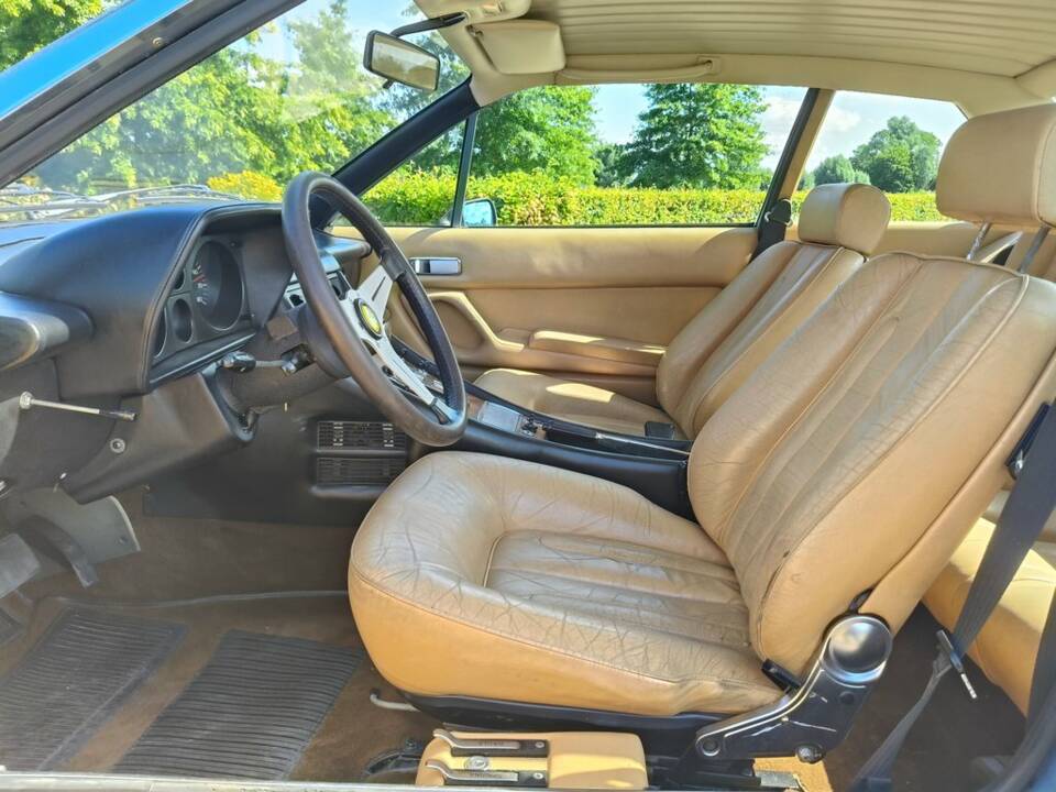Immagine 2/8 di Ferrari 400i (1981)