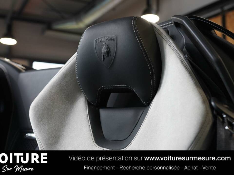 Image 19/44 de Lamborghini Huracán Spyder (2016)