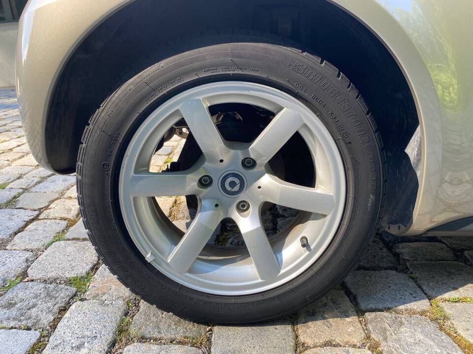 Image 16/18 of Smart Roadster (2004)