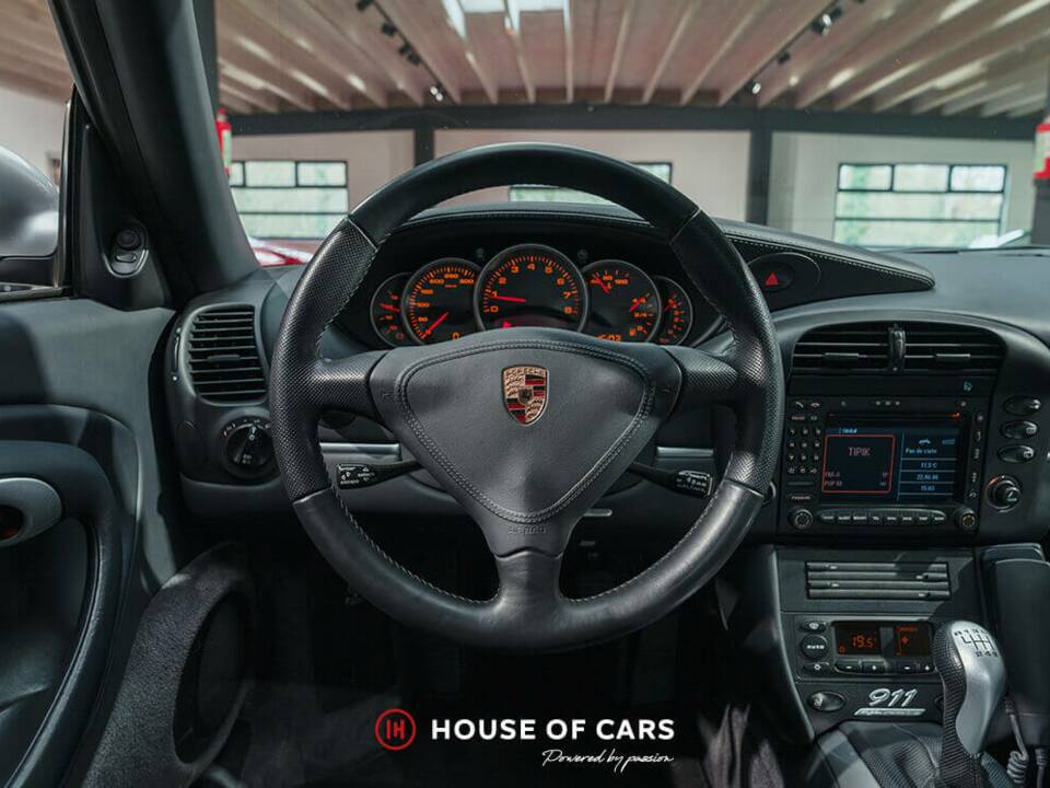 Imagen 16/24 de Porsche 911 Carrera "40 Jahre 911" (2003)