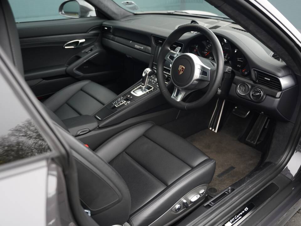 Bild 12/50 von Porsche 911 Carrera 4S (2013)