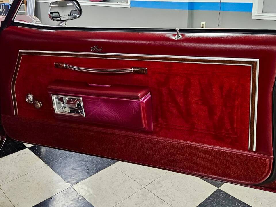 Immagine 14/20 di Oldsmobile Delta 88 Royale (1978)