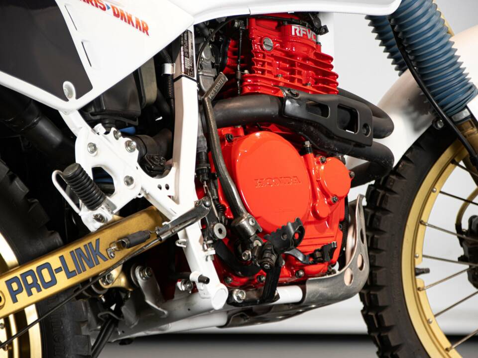Image 10/50 of Honda DUMMY (1986)
