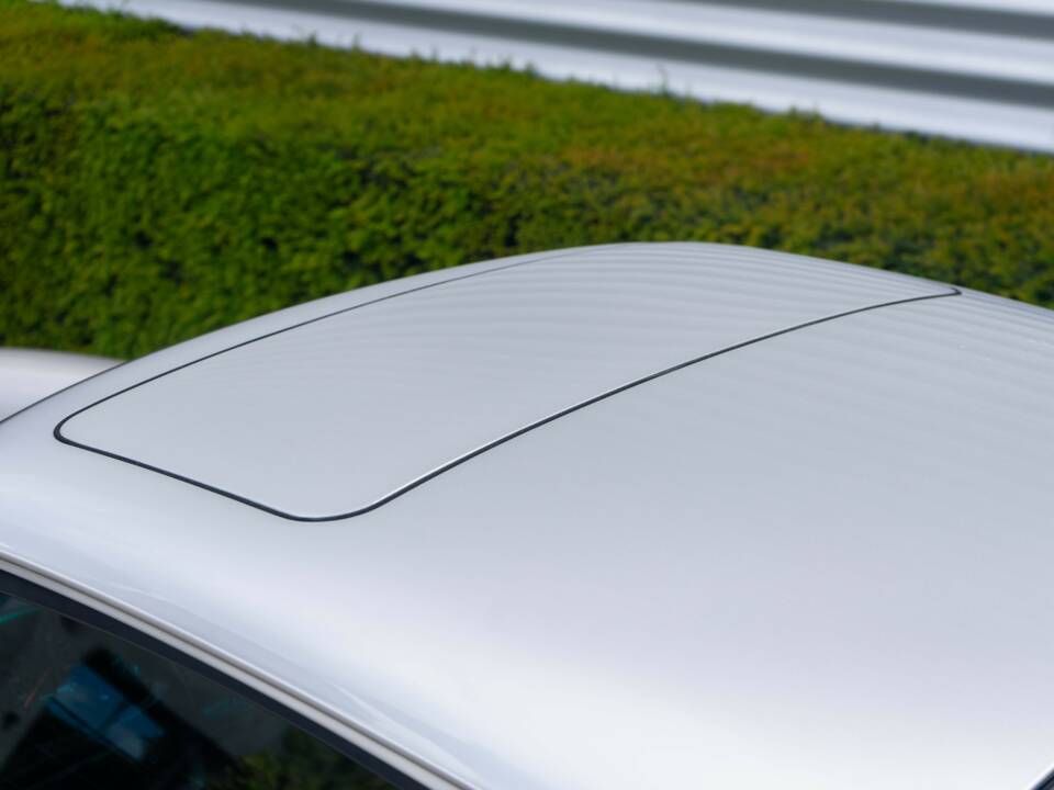 Bild 19/31 von Porsche 911 Carrera 4 (1990)